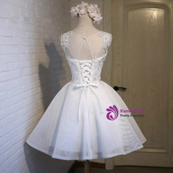 Simple Ball Gown Scoop Sleeveless White Tulle Homecoming Dress With Appliques